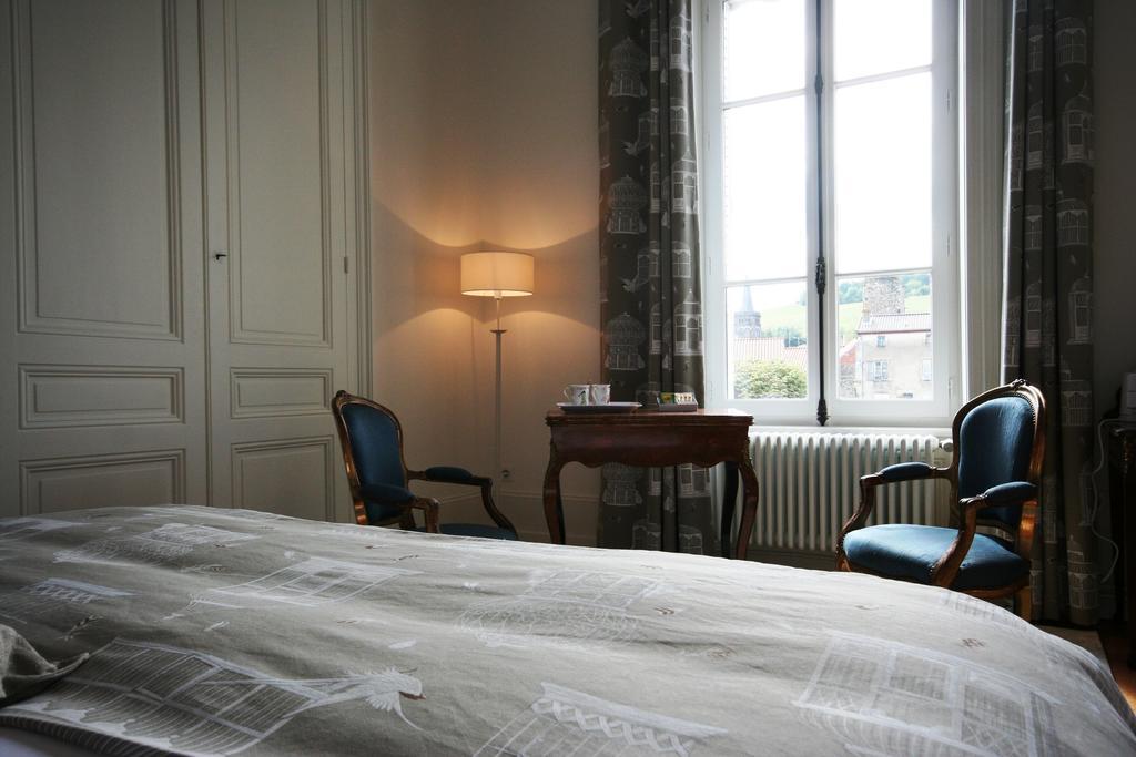 Le Clos Des Noyers Combronde Phòng bức ảnh