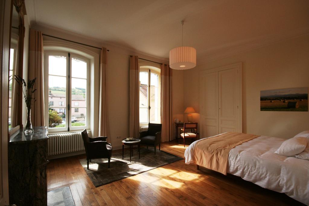 Le Clos Des Noyers Combronde Phòng bức ảnh