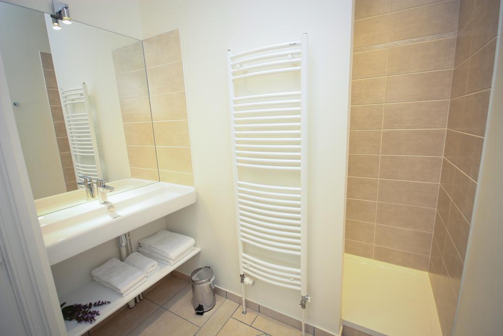 Le Clos Des Noyers Combronde Phòng bức ảnh